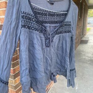 Gimmicks by BKE Gray and Black Blouse